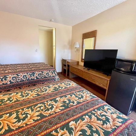 Regency Inn Lakeport Kültér fotó