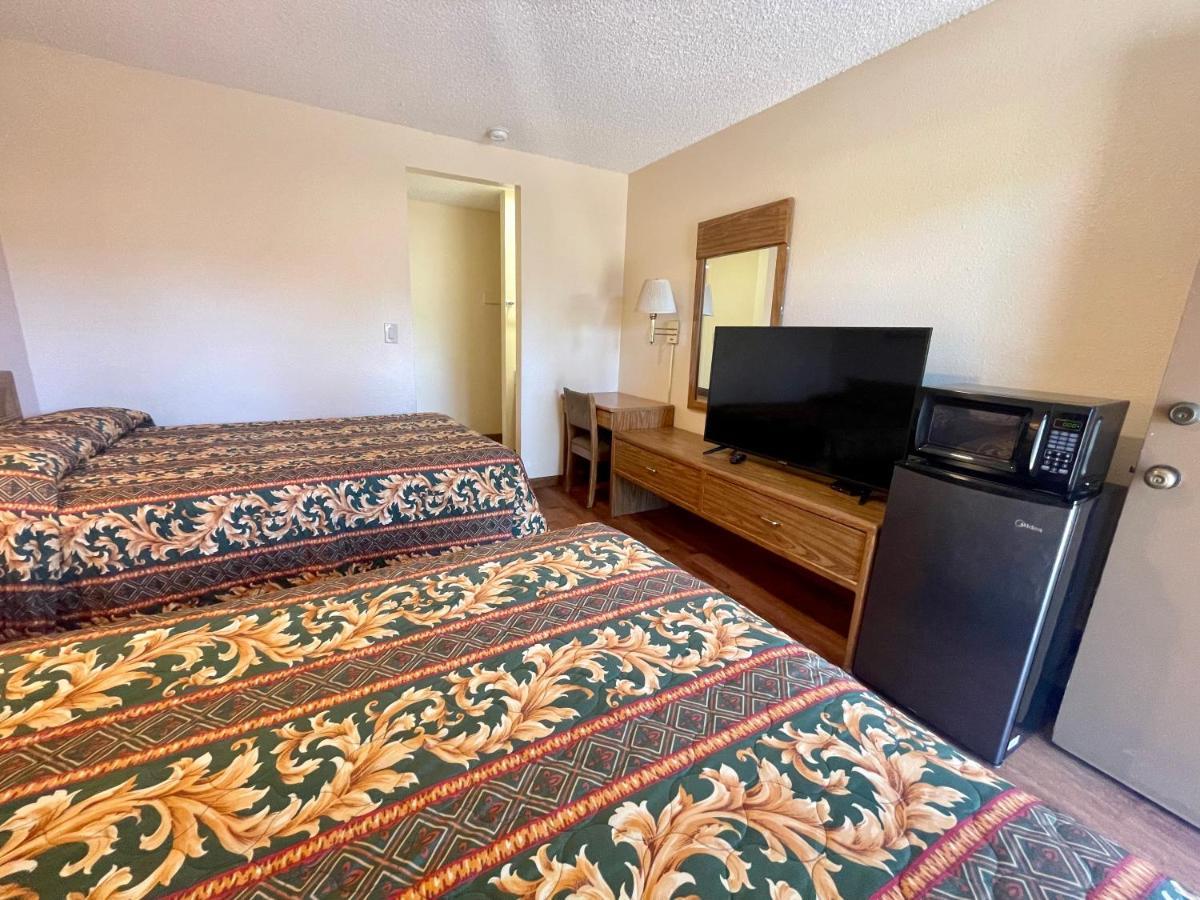 Regency Inn Lakeport Kültér fotó