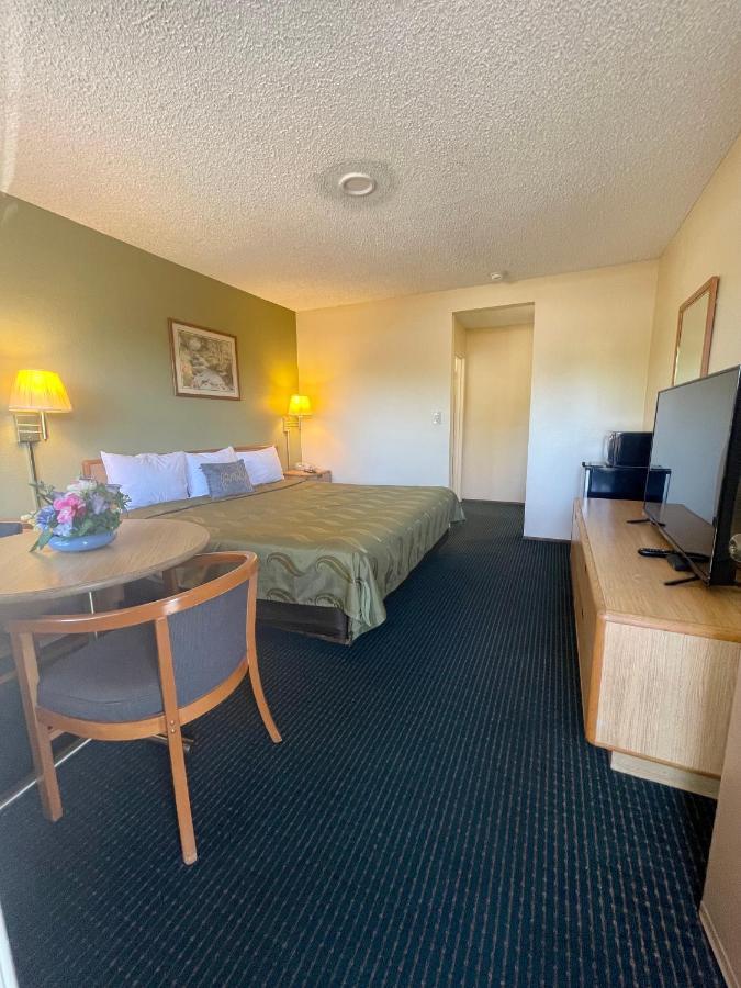 Regency Inn Lakeport Kültér fotó