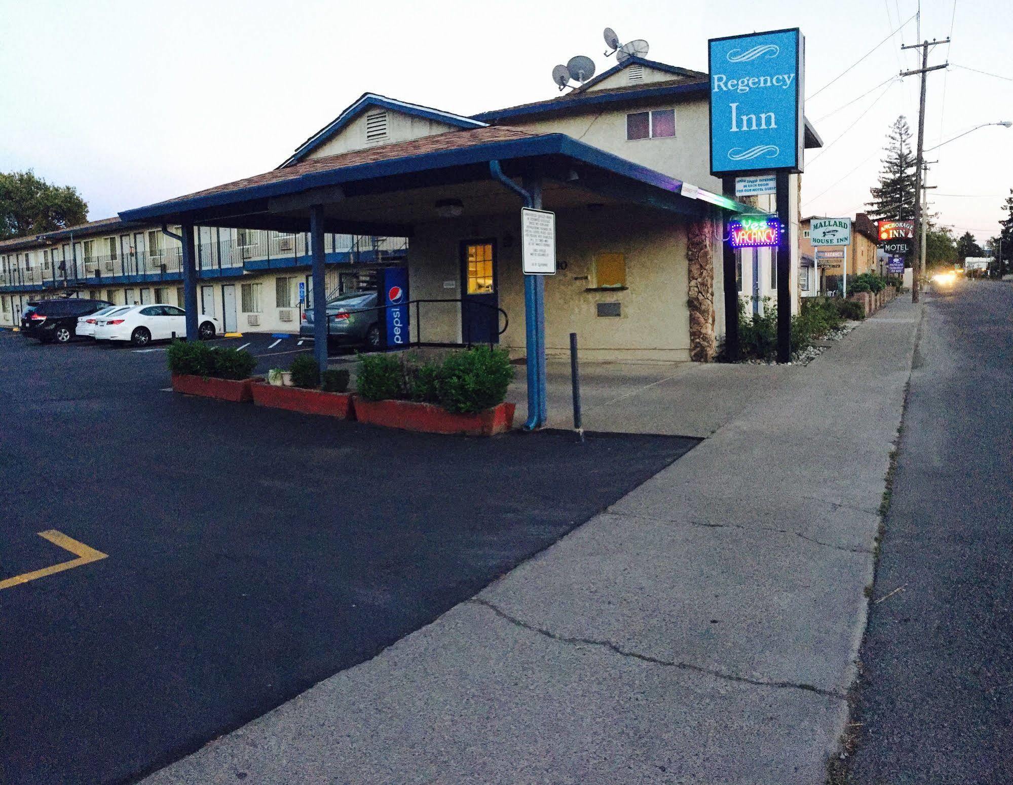 Regency Inn Lakeport Kültér fotó
