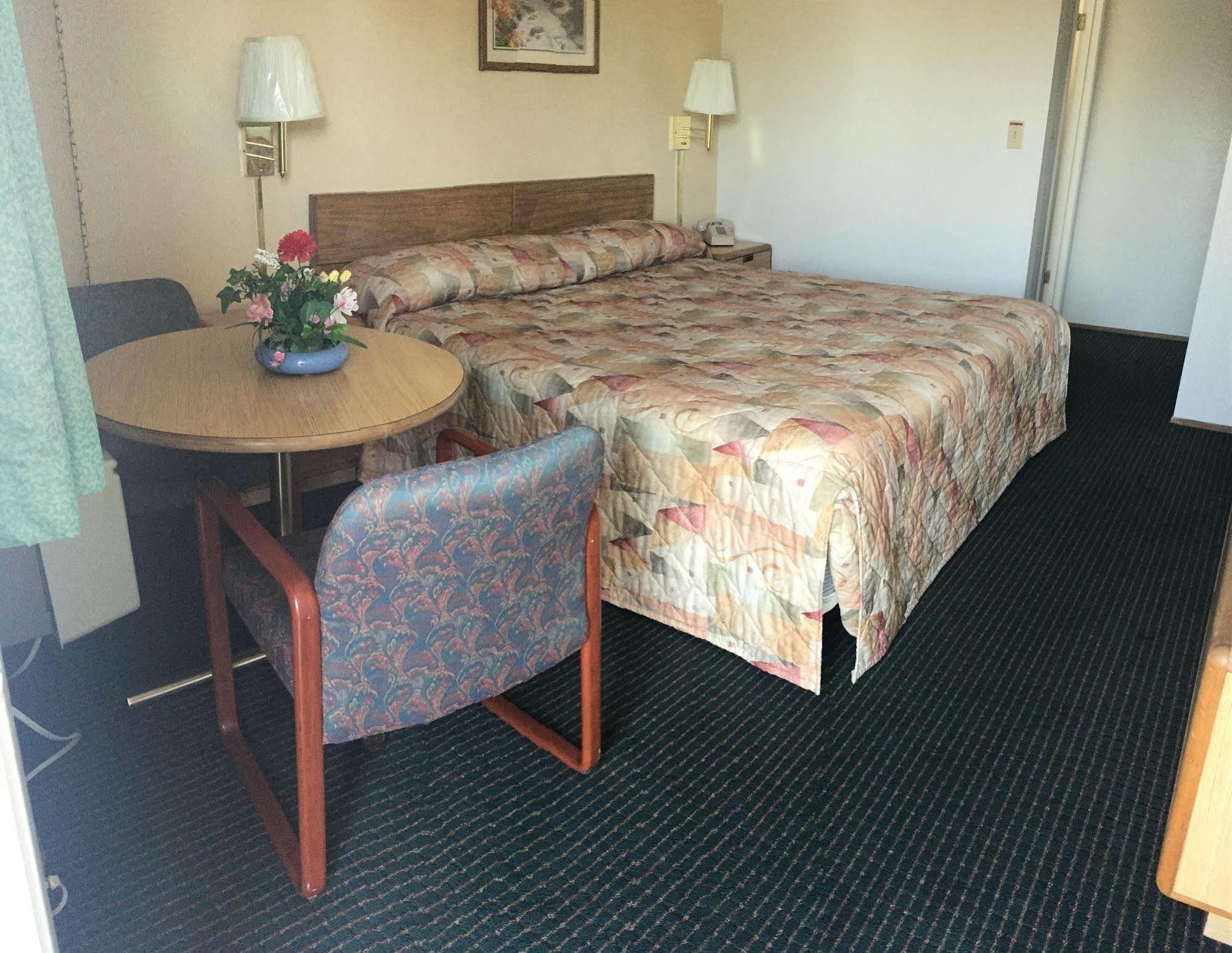 Regency Inn Lakeport Kültér fotó