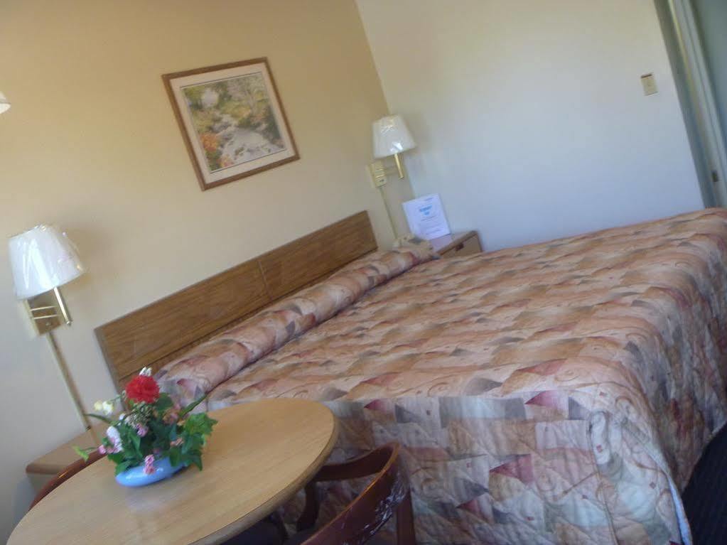 Regency Inn Lakeport Kültér fotó