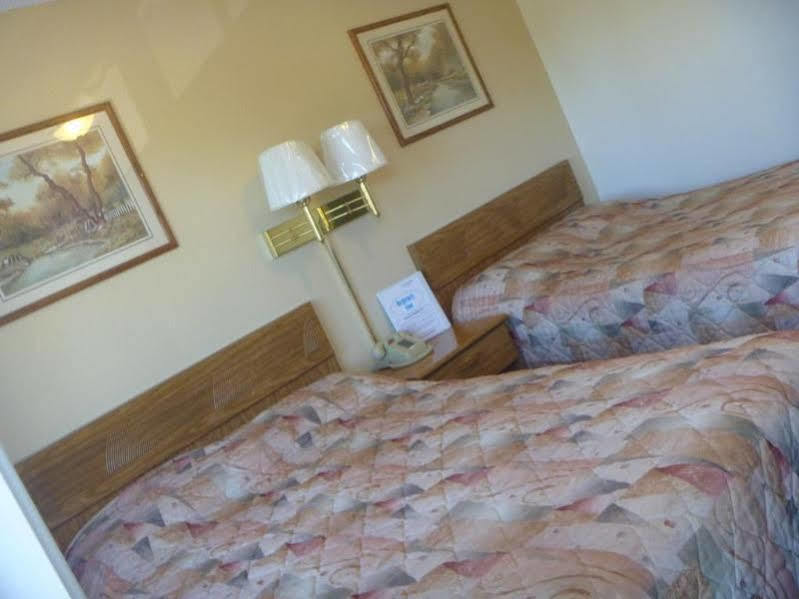 Regency Inn Lakeport Kültér fotó